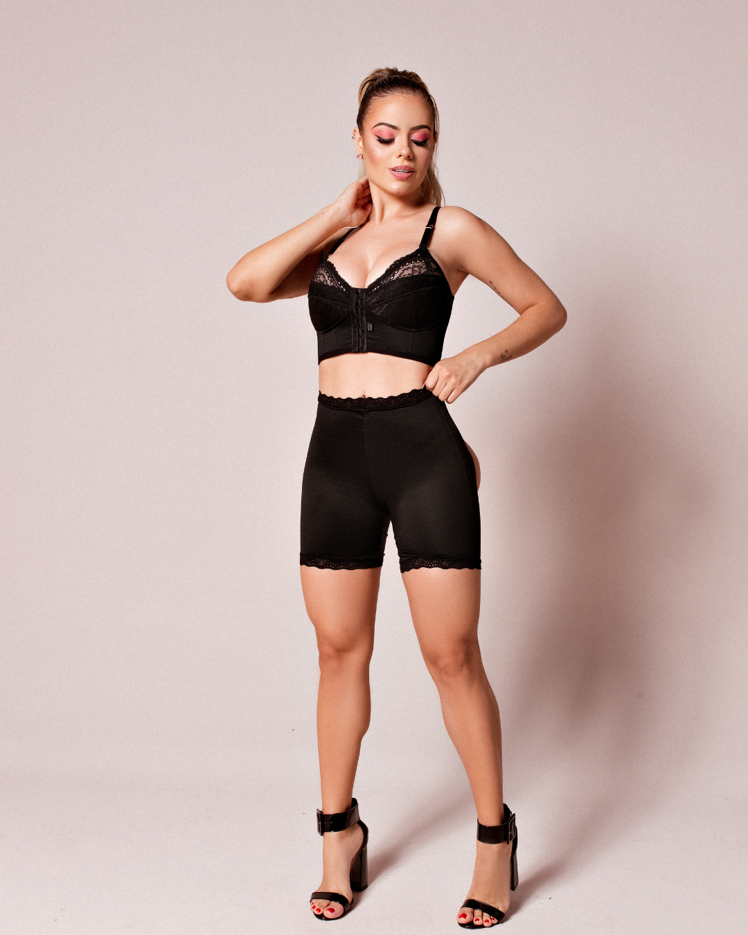 EMPINA BUMBUM
