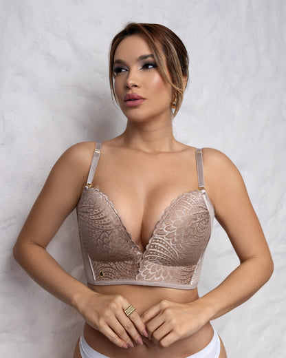 CROPPED DOLLY
